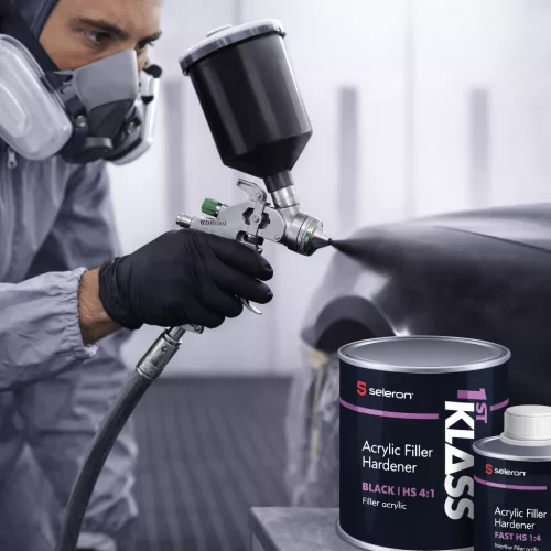 Filler Acrilic HS 4:1 + Întăritor 1L /Negru/ – 1st KLASS