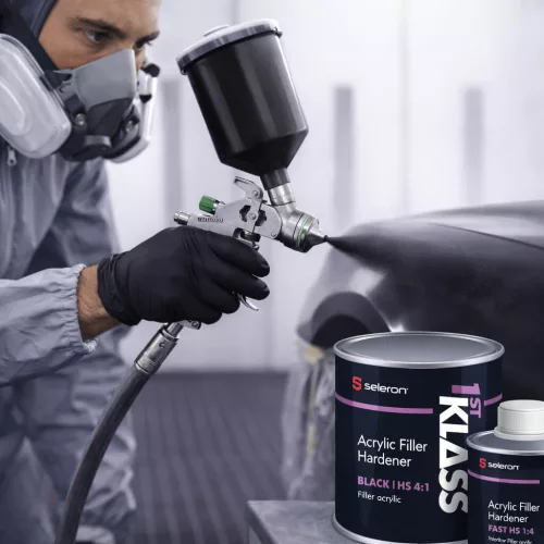 Filler Acrilic HS 4:1 + Întăritor 1L /Negru/ – 1st KLASS